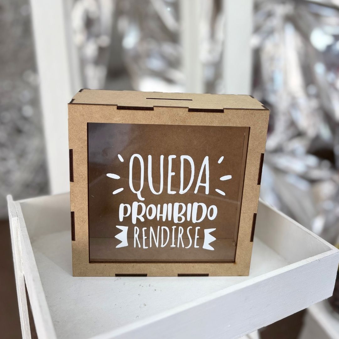 (28420) Alcancia de madera, 16 x 16 cm