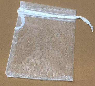 (9325) Bolsa organza #3 5x7cm blanco c/12