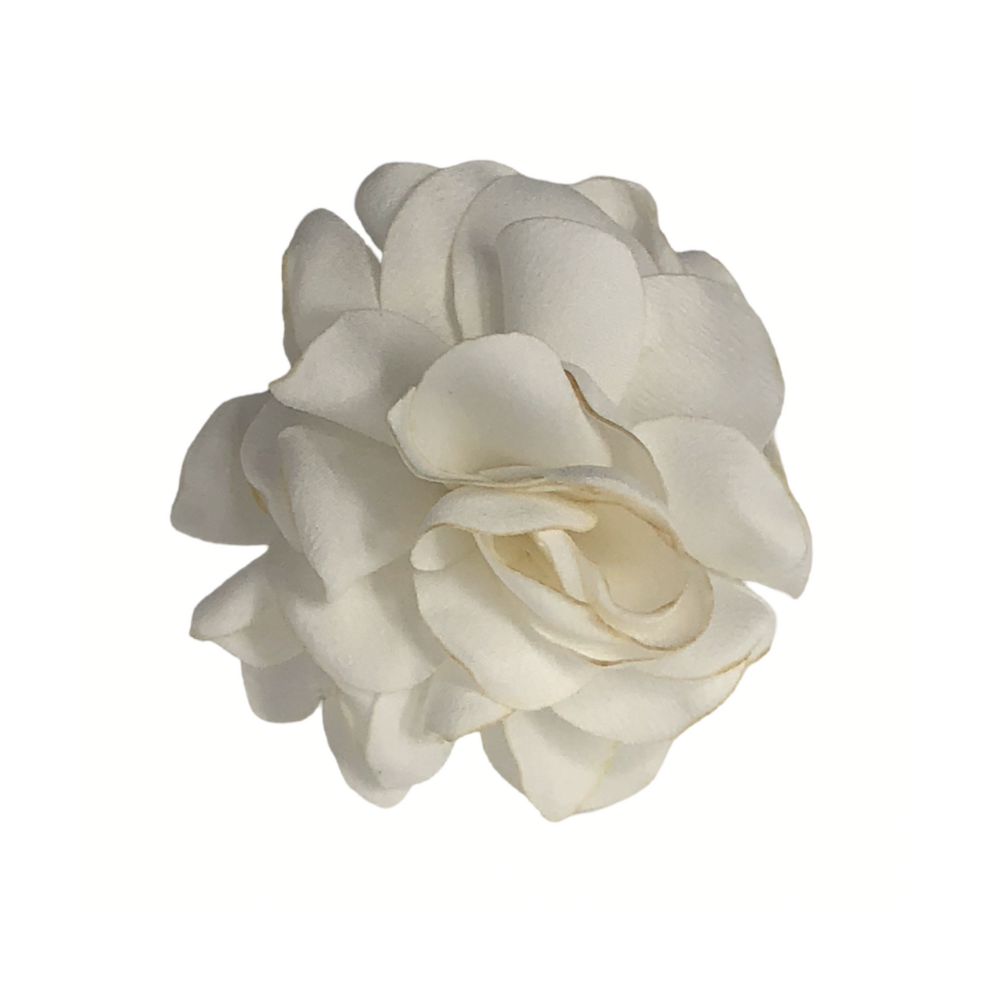 (26685) Aplicacion de flor blanca lisa 6 cm