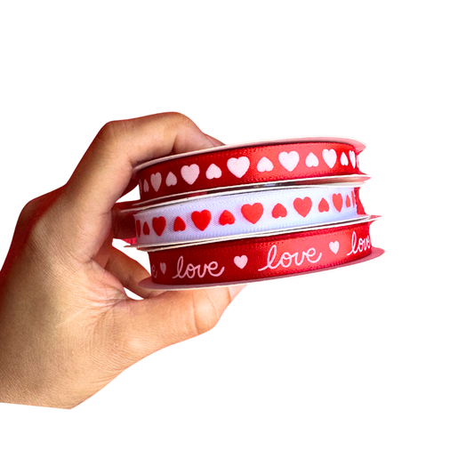 (284420) Liston Love y Corazones Rojo/Blanco 0.95cm x 22.86 mts #1.5