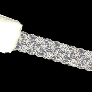 Encaje rígido flor 9cm blanco por metro