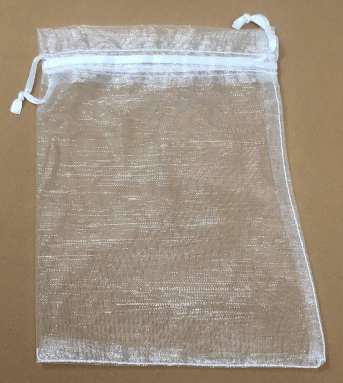 (9326) Bolsa organza #3 5x7cm hueso c/12